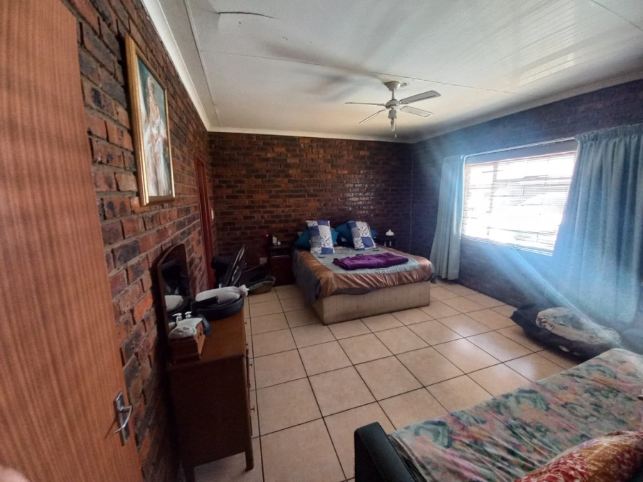 7 Bedroom Property for Sale in Vaal Power A H Free State